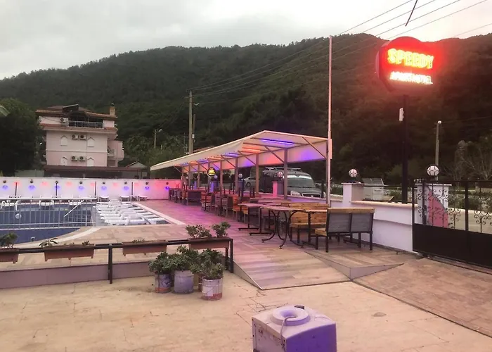 Speedy Apartahotel 4*